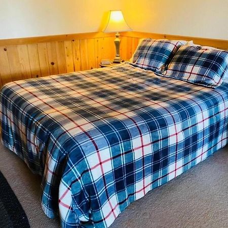 The Loft At Bear Mountain Log Cabins Юрека Спрингс Екстериор снимка