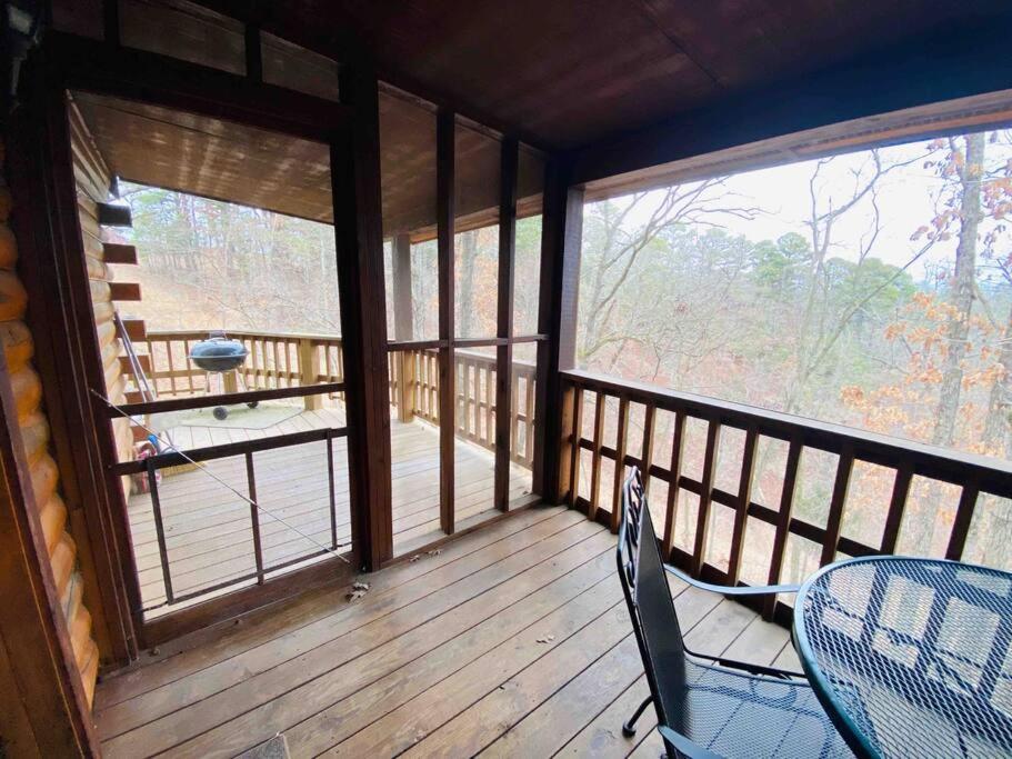 The Loft At Bear Mountain Log Cabins Юрека Спрингс Екстериор снимка