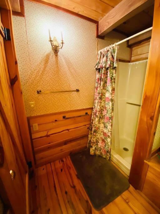 The Loft At Bear Mountain Log Cabins Юрека Спрингс Екстериор снимка
