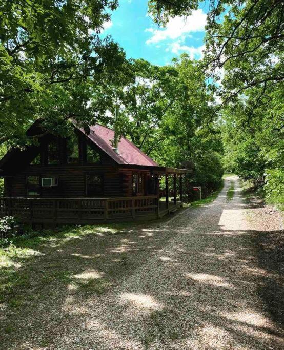 The Loft At Bear Mountain Log Cabins Юрека Спрингс Екстериор снимка